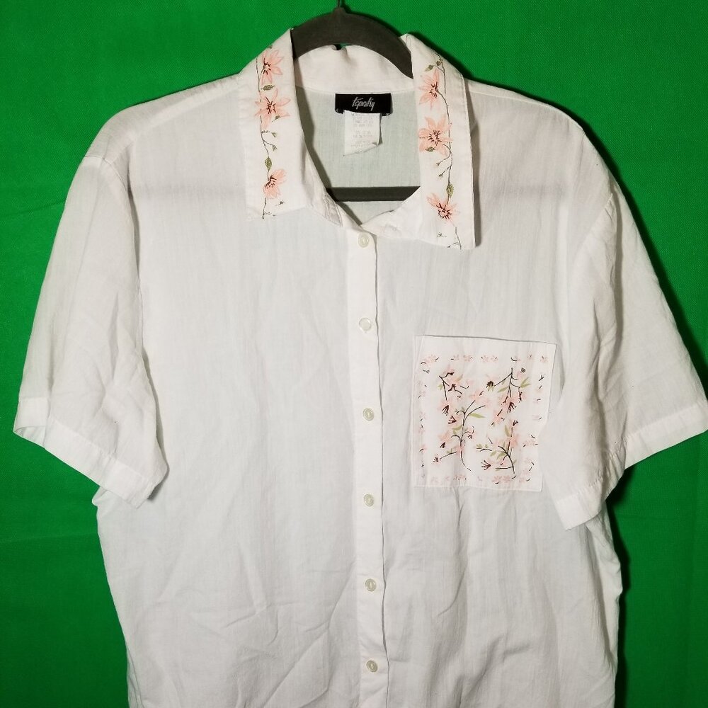 Vintage Tapestry Women XL Button Short Sleeve White Top Floral Accent Pocket